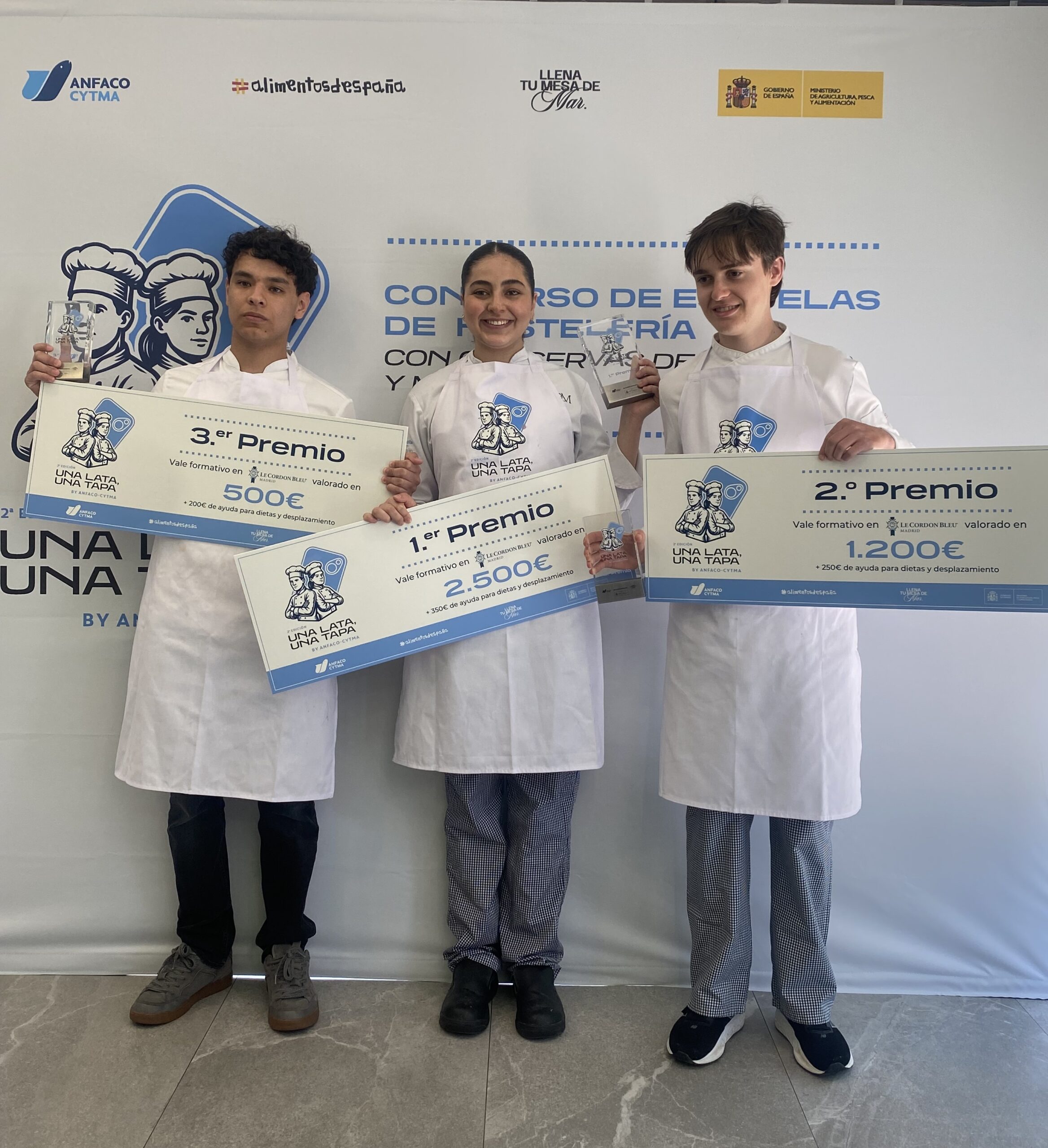 MARÍA JOSÉ VILLALBA, DEL MOM CULINARY INSTITUTE, GANA LA FINAL DE “UNA LATA, UNA TAPA BY ANFACO-CYTMA”